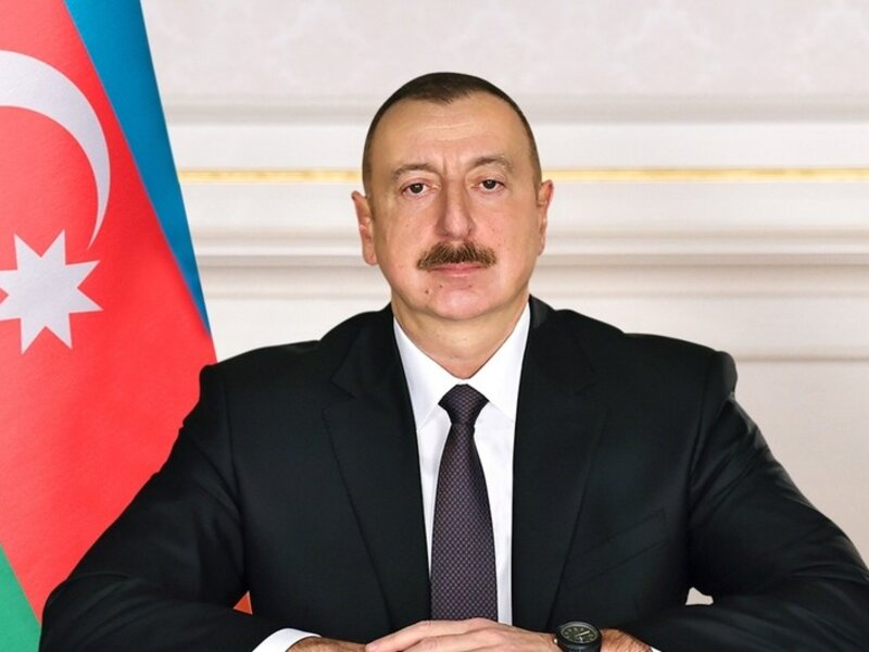 Prezident DSX-nin hərbi qulluqçuları və mülki işçilərini təltif etdi - SİYAHI