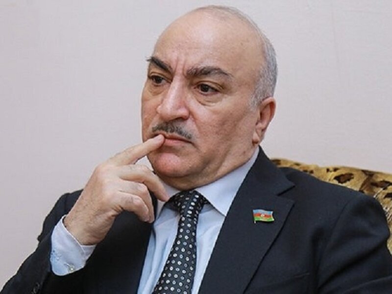 Milli Məclisin işçilərinə yaşayış binası ayrılsın, yaxşı maşınlar verilsin' - Deputat