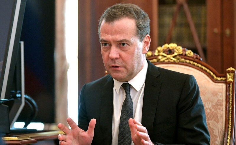 Dmitri Medvedev Ukraynanı Mançukuo ilə müqayisə etdi