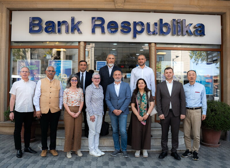 AİB nümayəndələri Gəncədə Bank Respublika-nın maliyyələşdirdiyi sahibkarlarla görüşdü