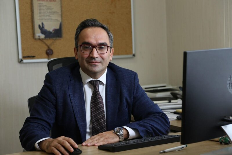 Manat-dollar məzənnəsinin dəyişməsi ilə bağlı MÜHÜM AÇIQLAMA: Risklər kimin üzərinə düşəcək?