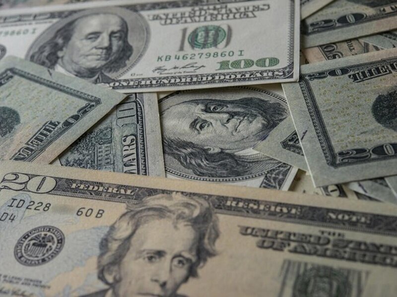 Mühüm gəlişmə: Azərbaycanda dollar kəskin ucuzlaşır? – 1,60 manat…