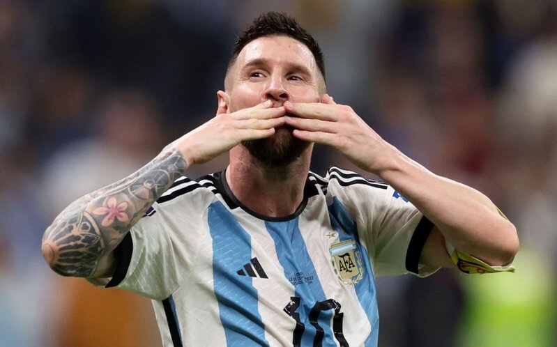 DÇ: Messi het-trik etdi, Argentina darmadağınla qələbə qazandı