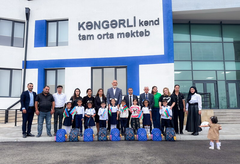 Bank Respublika Ağdamın Xıdırlı və Kəngərli kənd məktəblərində birinciləri sevindirib - FOTOLAR