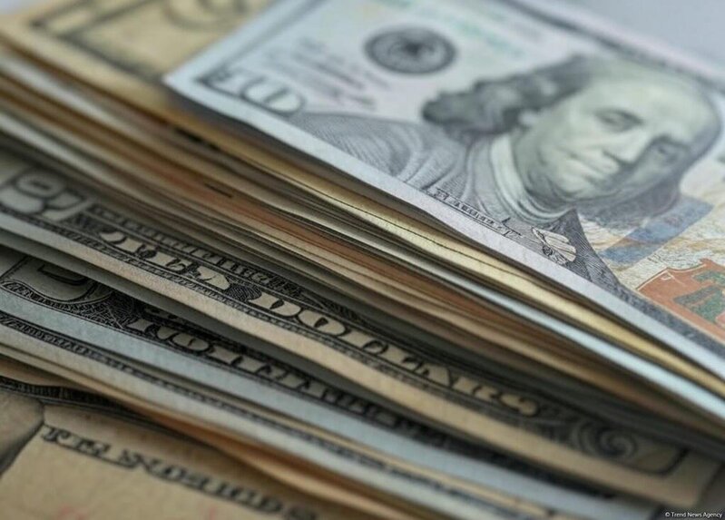 Pulunu dollarlarla saxlayanlara ŞAD XƏBƏR