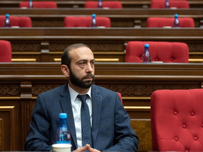 Ararat Mirzoyan Ermənistan XİN başçısı təyin olundu