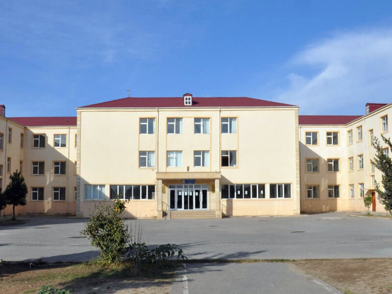 Daha bir məktəb koronavirusa görə bağlandı