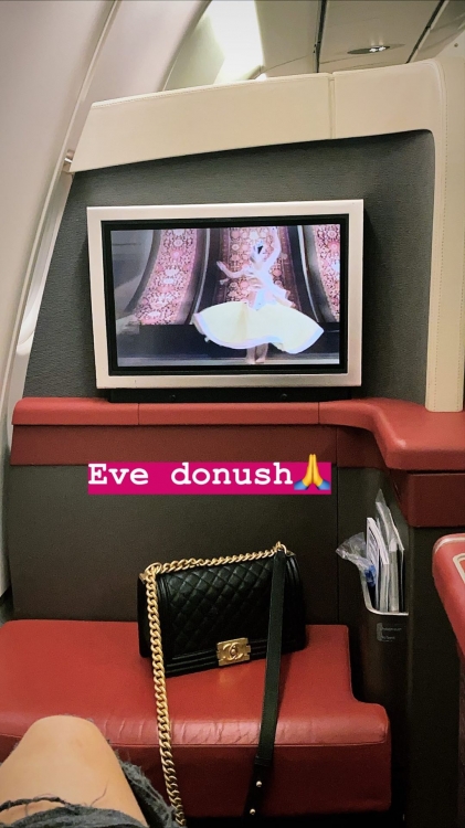 Pərvin bir gün hava limanında qaldı - FOTO