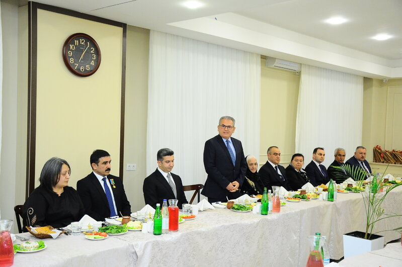 Naftalanda İftar süfrəsi açılıb - FOTOLAR