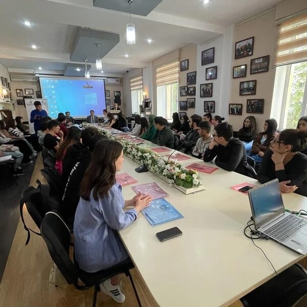 Azərbaycan Dillər Universitetində mənəvi dəyərlərlə bağlı tədbir keçirildi - FOTOLAR