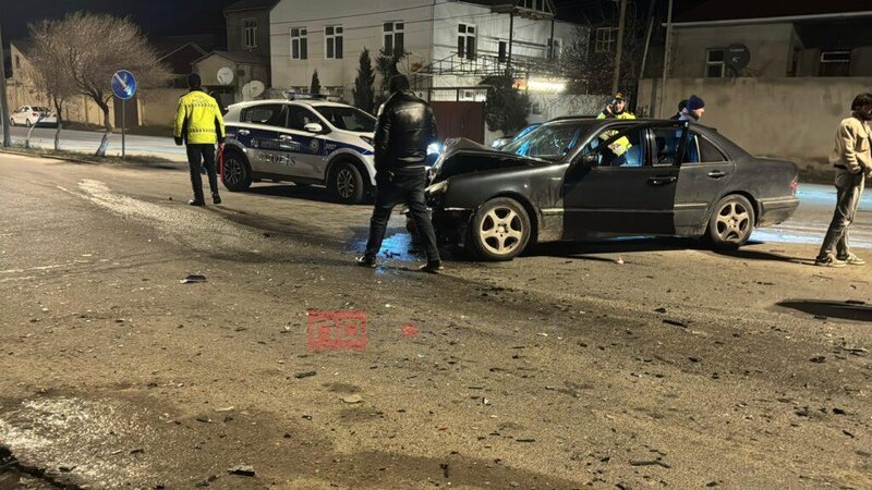Sumqayıtda qəza – Üç nəfər xəsarət alıb – FOTO