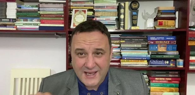 Albaniyalı politoloq: "Baydenin "erməni soyqırımı" ifadəsini istifadə etməsi dəhşətlidir