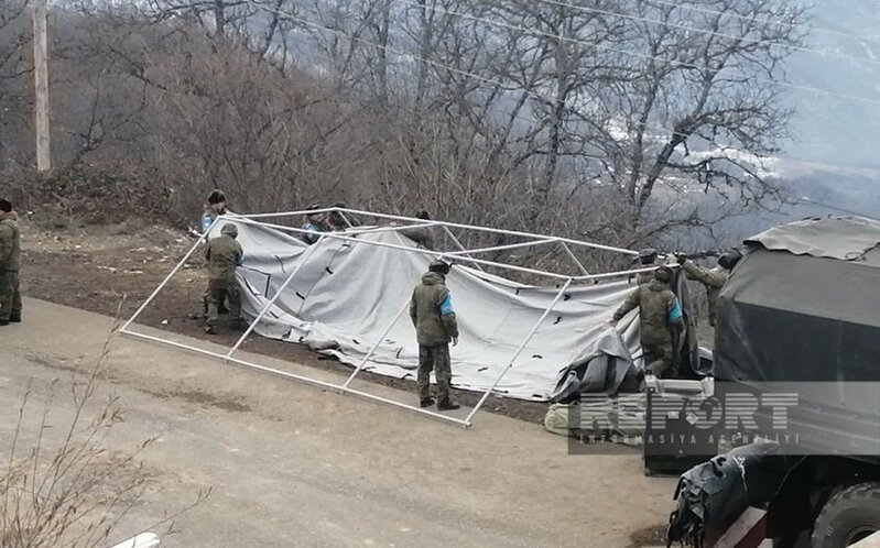 Rusiya sülhməramlıları aksiya keçirilən ərazidə çadırlar qurur