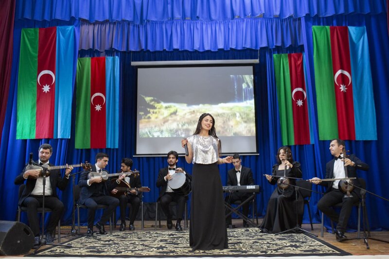 Humanitar Kollecdə Zəfər günü qeyd edildi - FOTOLAR