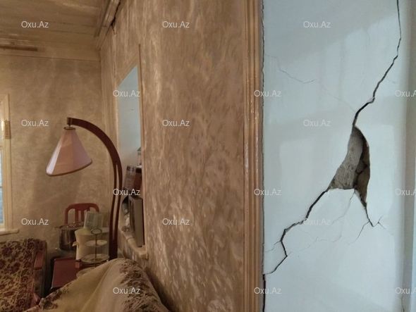 Şamaxıda zəlzələdə qəzalı vəziyyətə düşən ev hələ də bərpa olunmayıb - FOTO