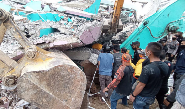 İndoneziyada dəhşətli zəlzələ: 600 yaralı – FOTO/VİDEO