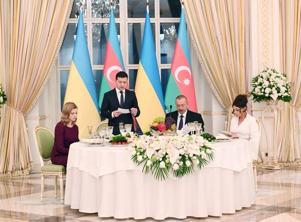 Azərbaycan Prezidenti adından Vladimir Zelenskinin şərəfinə rəsmi ziyafət verilib - FOTO