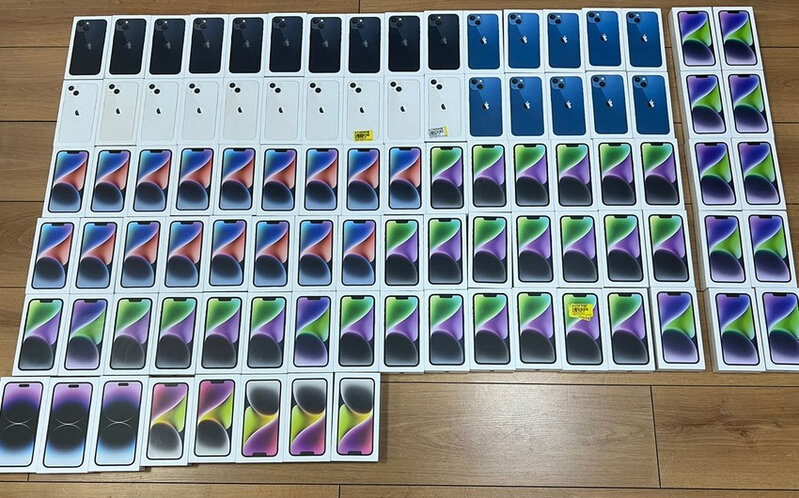 Azərbaycan gömrükçüləri 93 ədəd mobil telefon aşkar edib