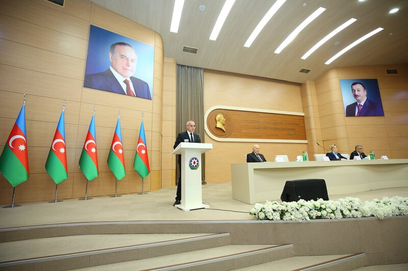 Binəqədidə müşavirə keçirildi - FOTOLAR
