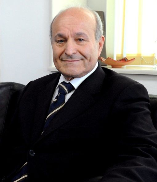 Yalnız bir milyarderi olan ölkələr: TOP13 
