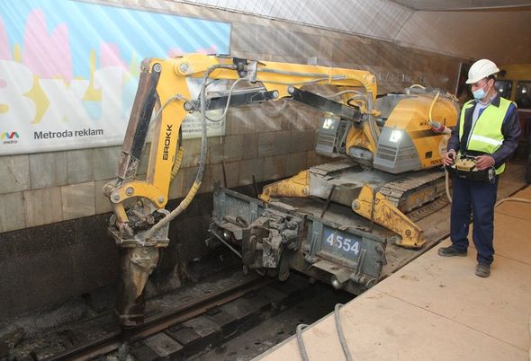 Bakı metrosunda YENİLİK - FOTO