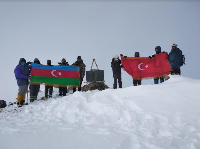Heydər Əliyev və Atatürkün xatirəsi adlarını daşıyan zirvələrdə anılıb - FOTO