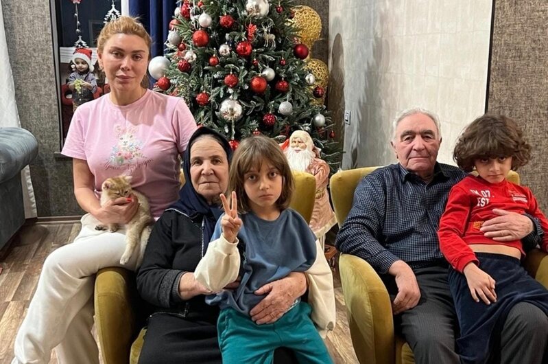 İnsan ən böyük ayrılıqlarda belə yaşamağı öyrənir' - Xoşqədəm