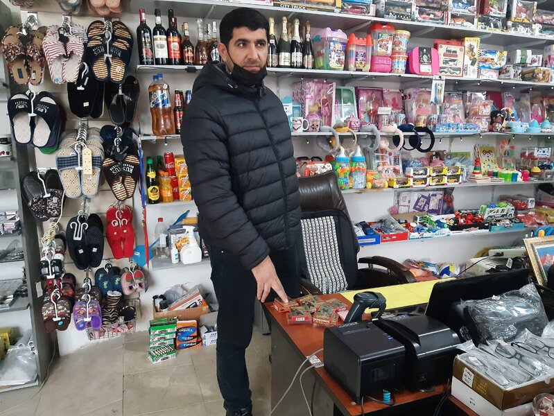 Pirotexniki vasitələr satanlar saxlanıldı - FOTOLAR