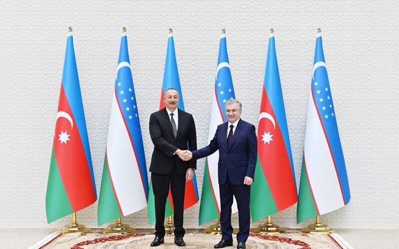 İlham Əliyev Özbəkistan Prezidenti Şavkat Mirziyoyevi təbrik etdi
