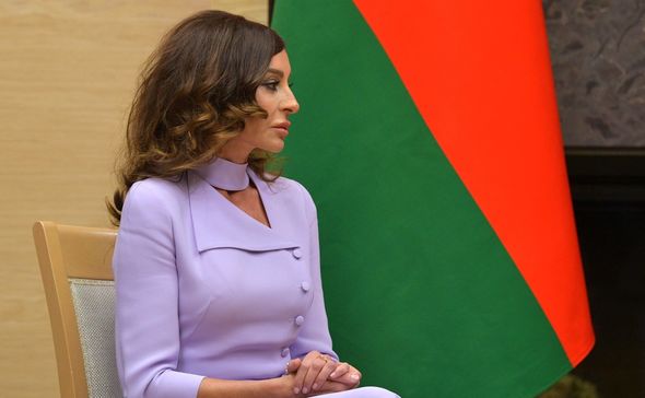 Putin Mehriban Əliyevanı "Dostluq" ordeni ilə təltif edib - FOTO/VİDEO