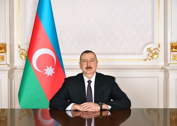 İlham Əliyev Əbülfəs Qarayevə yeni vəzifə verdi
