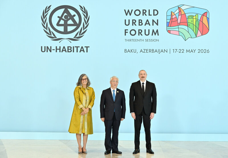 Prezident WUF13-də çıxış edir - Canlı - Fotolar