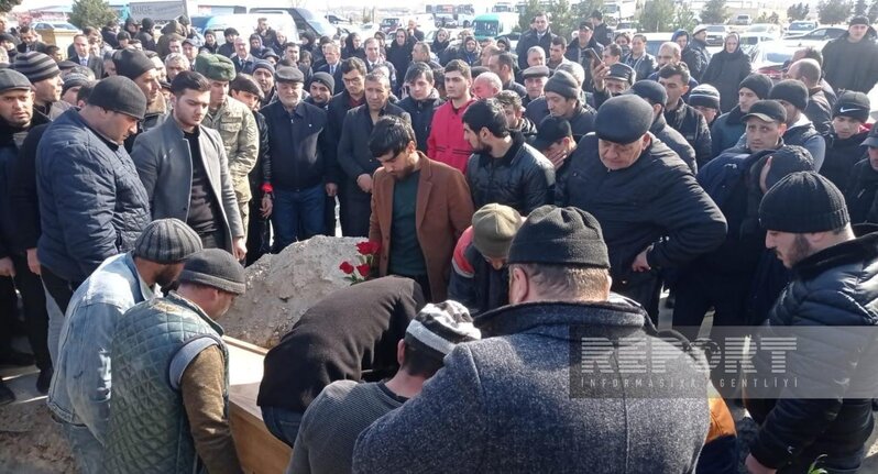 Türkiyədə zəlzələdə həlak olan Şahin Vəliyev Gəncədə dəfn olundu - FOTOLAR