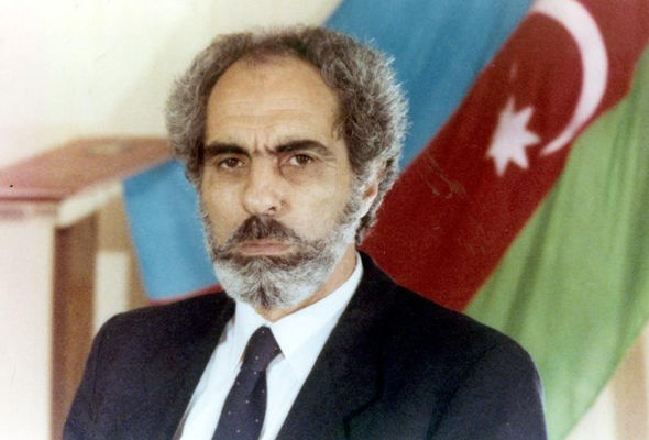 Əbülfəz Elçibəyin vəfatından 20 il ötür