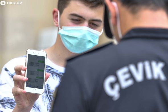 Bakı sərt karantində: İcazə, polis postları, şəhərin sükutu... - FOTOREPORTAJ