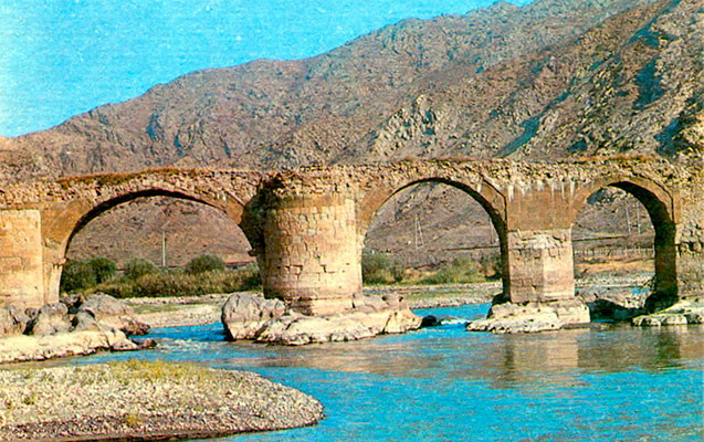 Azərbaycanı birləşdirən 10 əsrlik abidə - FOTO