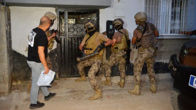 Türkiyədə İŞİD terror təşkilatına qarşı əməliyyat: 5 nəfər saxlanıldı