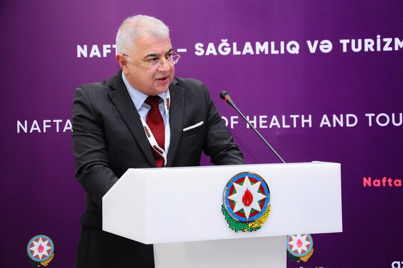 Naftalanda Beynəlxalq Elmi-Praktik Konfrans işini davam etdirib - FOTOLAR