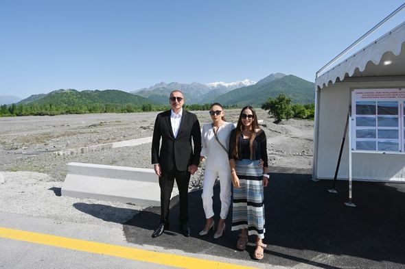 Qəbələdə Bum çayı üzərində körpü və Bum qəsəbəsinə gedən avtomobil yolu istifadəyə verilib - YENİLƏNİB + FOTO