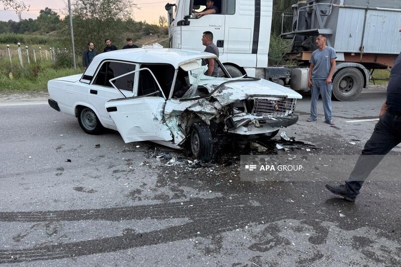 Qubada ağır qəza - üç nəfər xəsarət alıb - (Foto)
