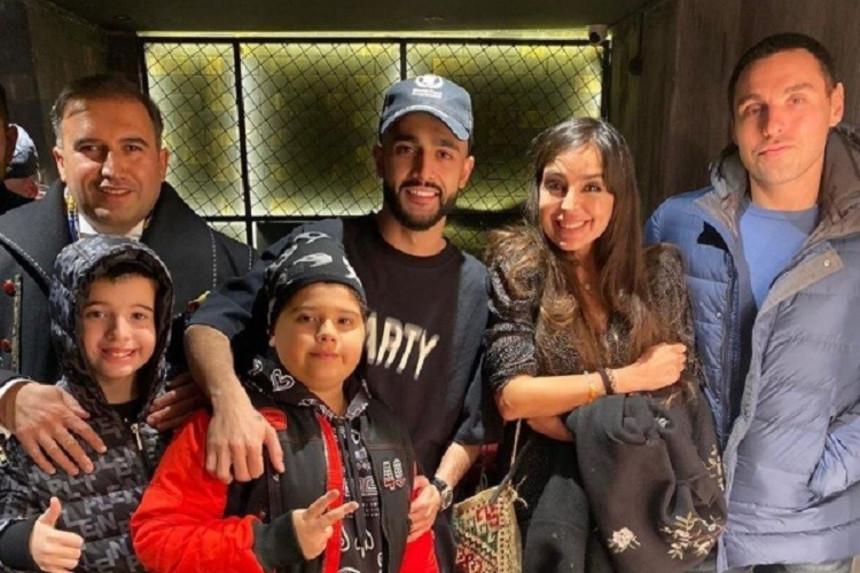 Leyla Əliyeva əkizləri və Hüseyn Həsənovla bir arada - FOTO