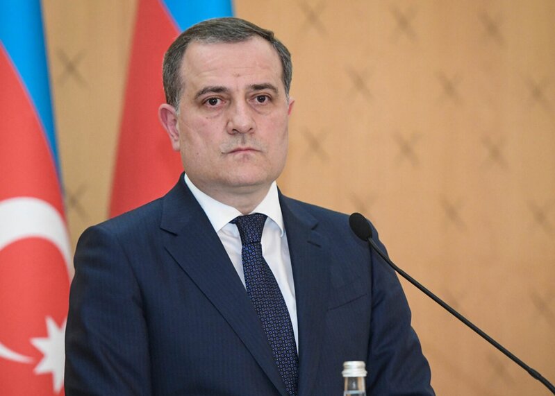 Ceyhun Bayramov Qətərə işgüzar səfərə getdi
