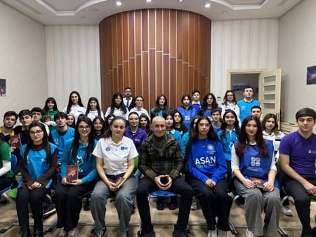 Azərbaycan könüllüləri 20 Yanvar şəhidlərinin xatirəsini yad ediblər - FOTOLAR