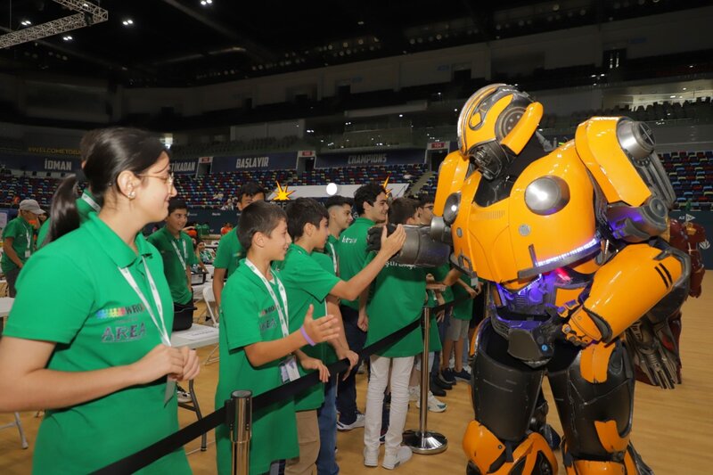 Bakıda VI Robot Olimpiadasına start verildi - FOTOLAR