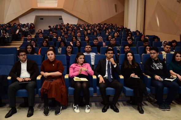 Tələbə gənclər təşkilatlarının fəalları ilə görüş təşkil edilib - FOTO