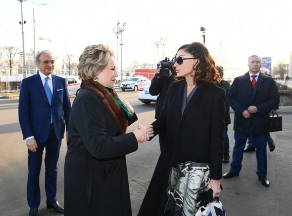Mehriban Əliyeva Xalq Təsərrüfatı Nailiyyətləri Sərgisində "Azərbaycan" pavilyonunun açılışında - FOTO