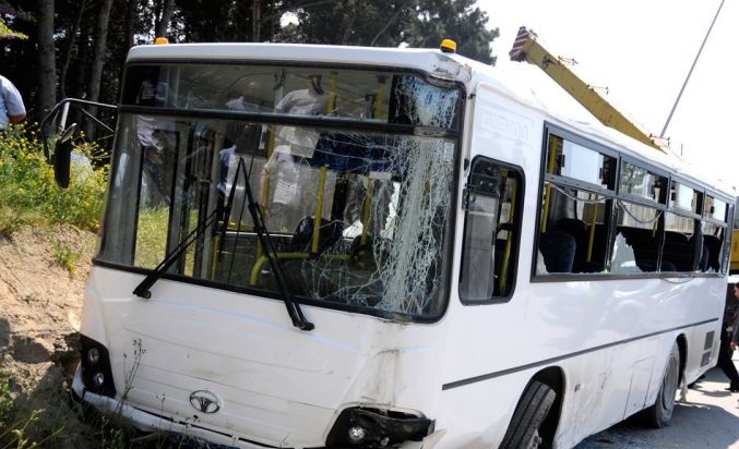 Bakıda avtobus qəzası: ölən var