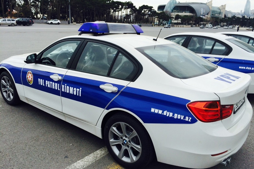 Deputatı yolda saxlayan polislə bağlı tədbir görüləcək