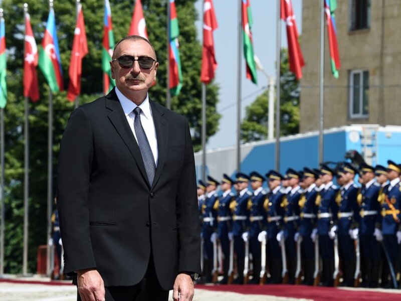 Bu gün Müzəffər Ali Baş Komandan İlham Əliyevin 60 illik yubileyidir
