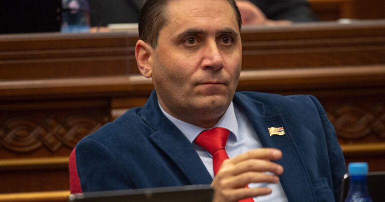 Erməni siyasətçi: 